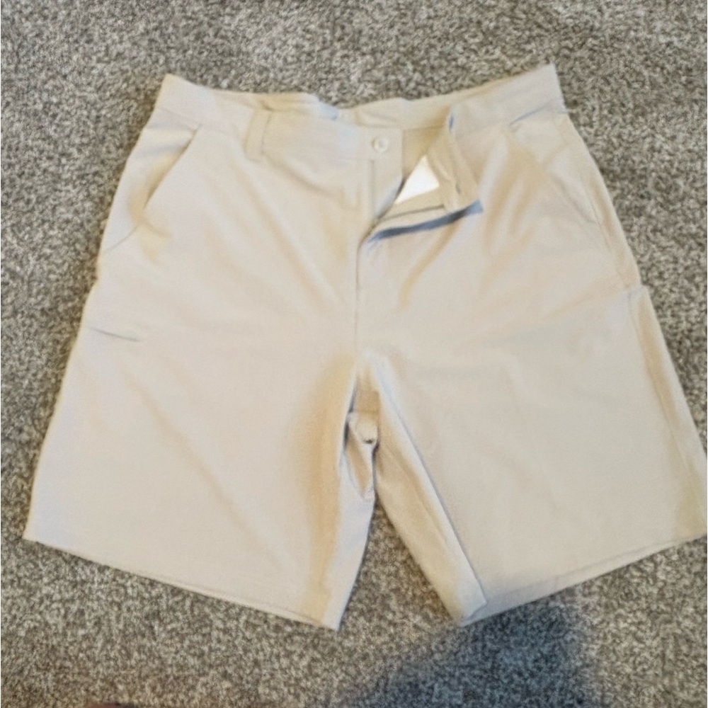 Columbia Men's Light Beige Hybrid Shorts